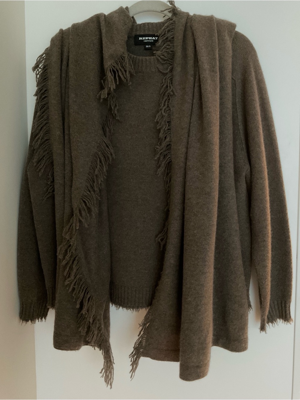 Long Cashmere rectangular Scarf - Picture 3 of 3